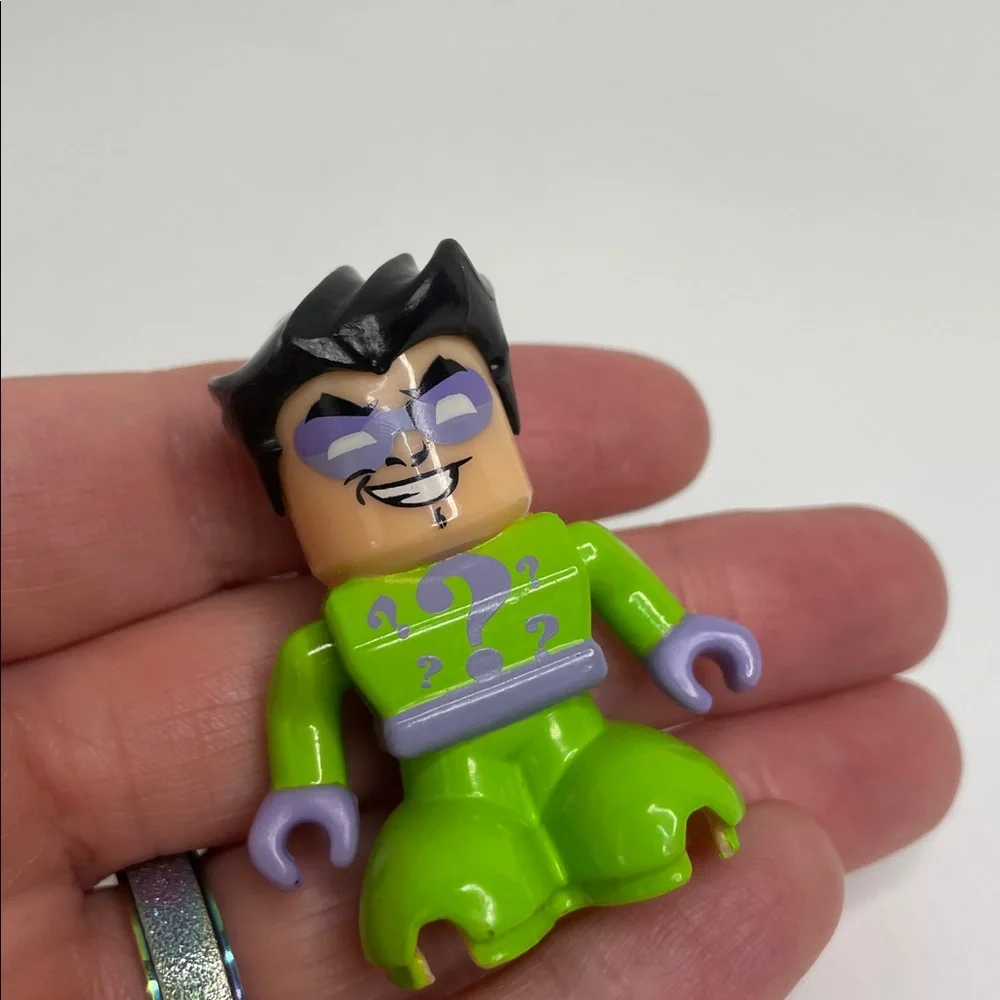 Batman The Riddler 2” Figure - Picture 2 of 4